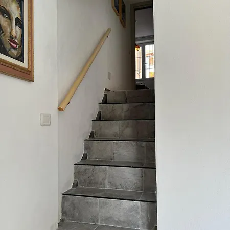 - The V Collection Appartement *