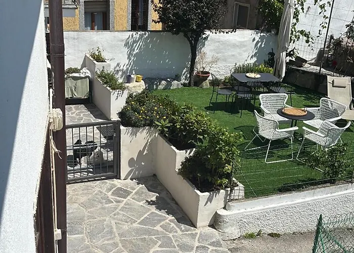 - The V Collection * Sormano